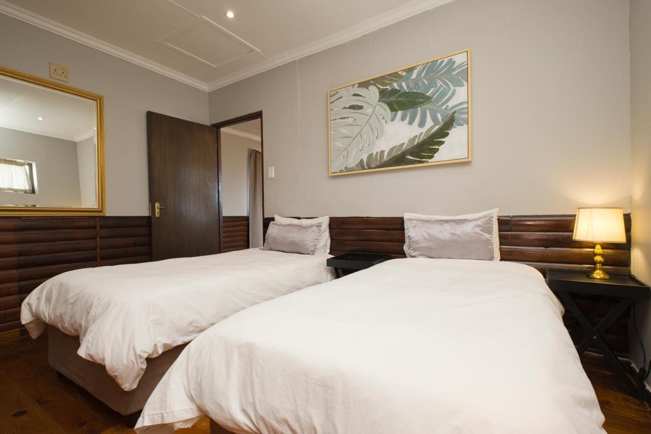 Royal Palms Guest House Port Elizabeth Esterno foto