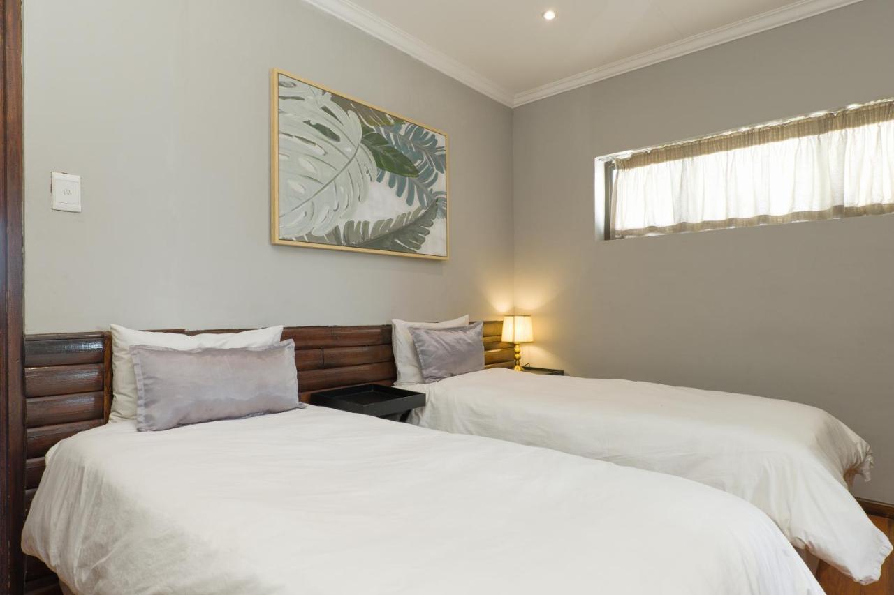Royal Palms Guest House Port Elizabeth Esterno foto