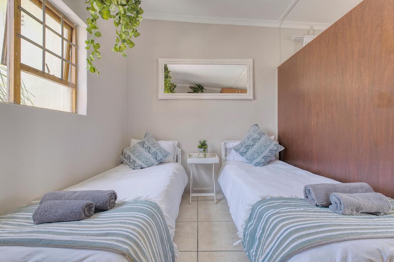 Royal Palms Guest House Port Elizabeth Esterno foto